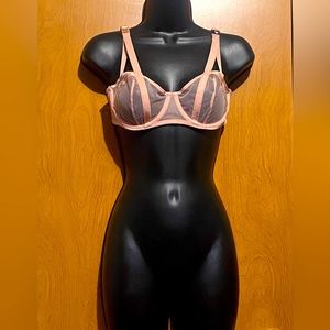 NWT Victoria's Secret Very Sexy Bra